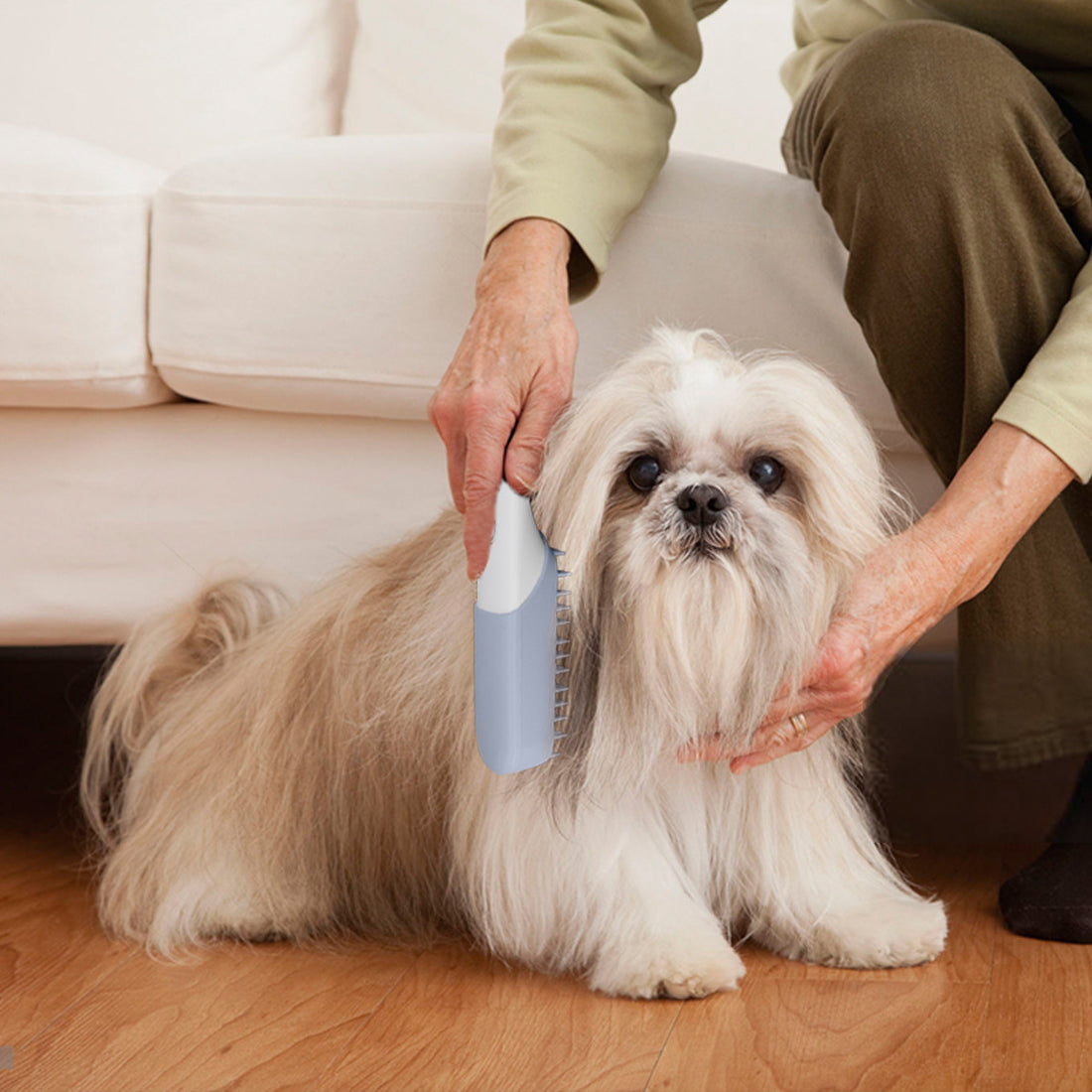 Silicone Pet Massage Brush With Deodorizing And Fur Removal