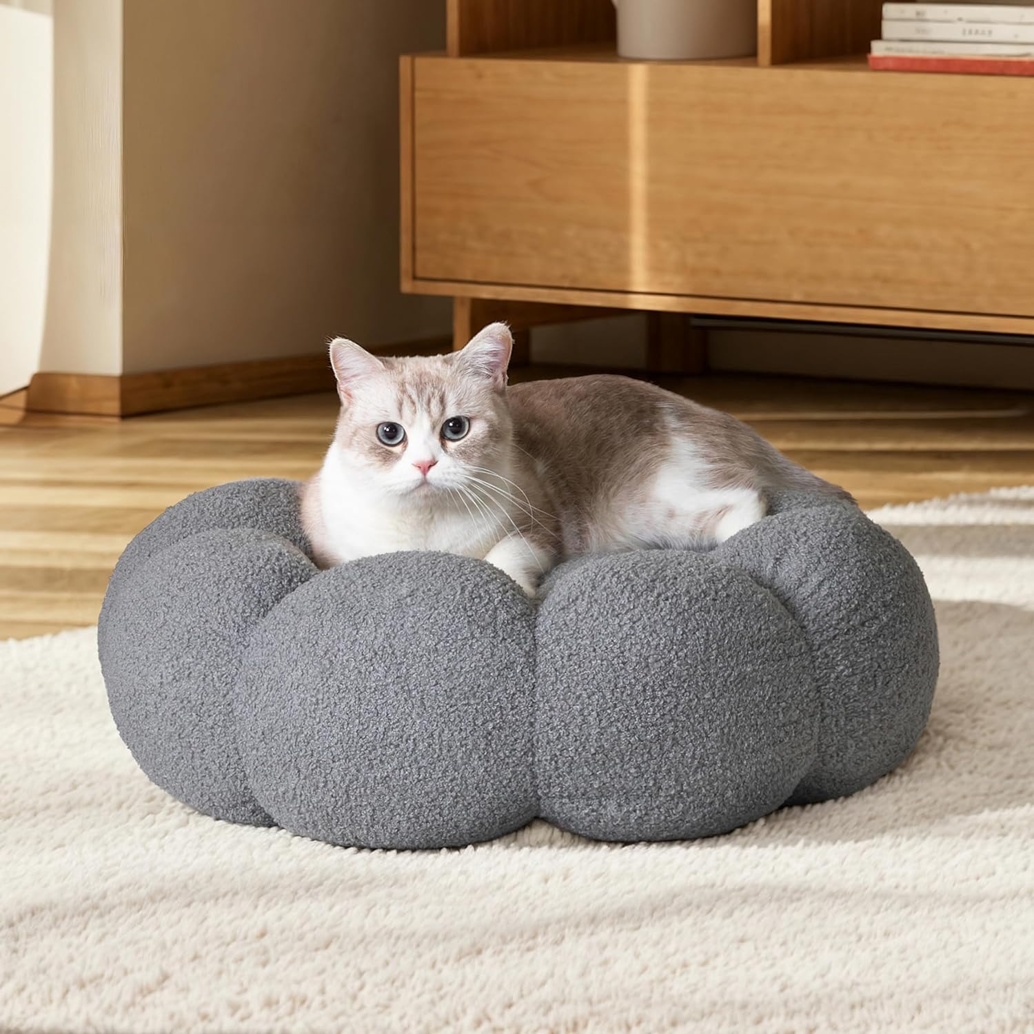 Calming Fluffy Flower Round Pet Bed Non-Slip